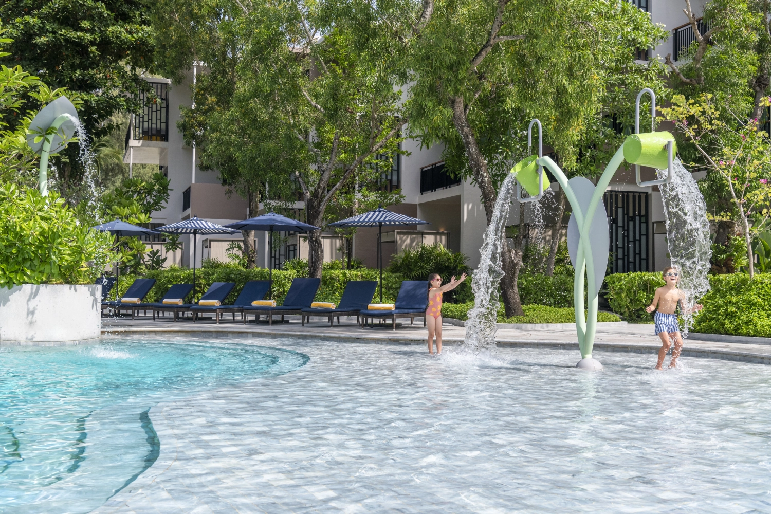 Kids Pool & Aktivitäten